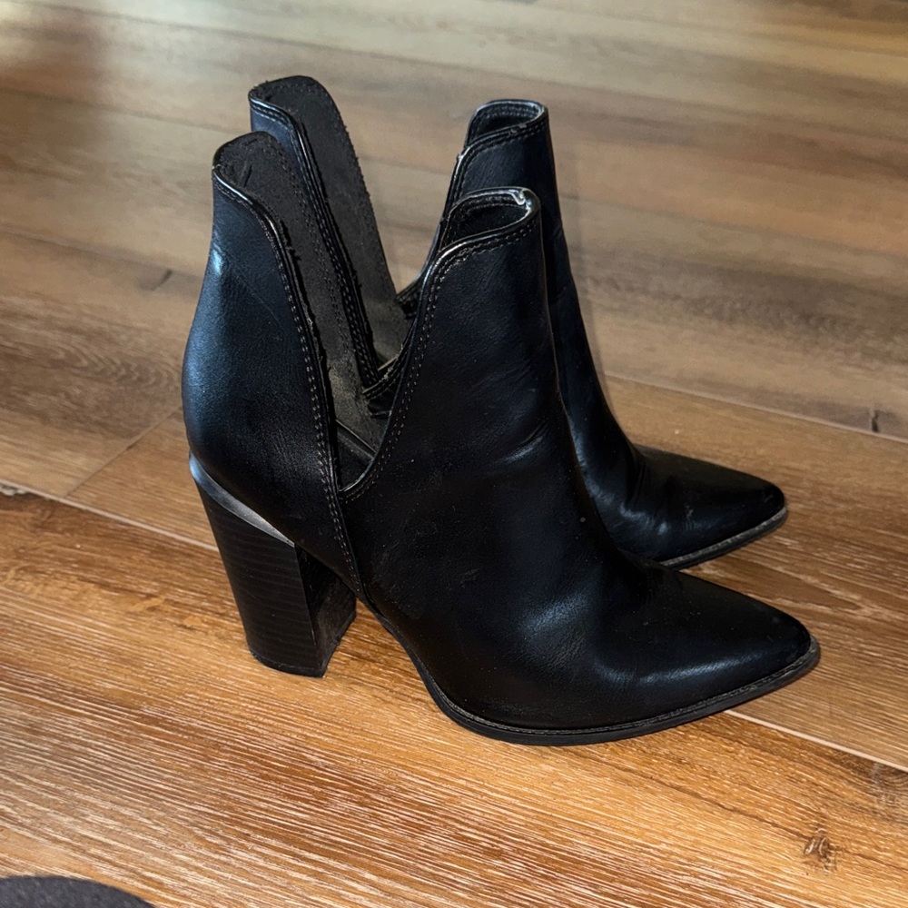 Qupid Black Heeled Boots